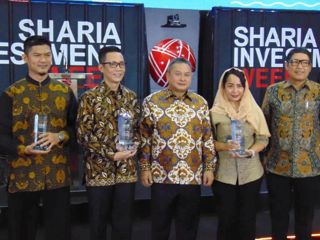 Phintraco Sekuritas Raih Tiga Penghargaan di Sharia Investment Week 2019